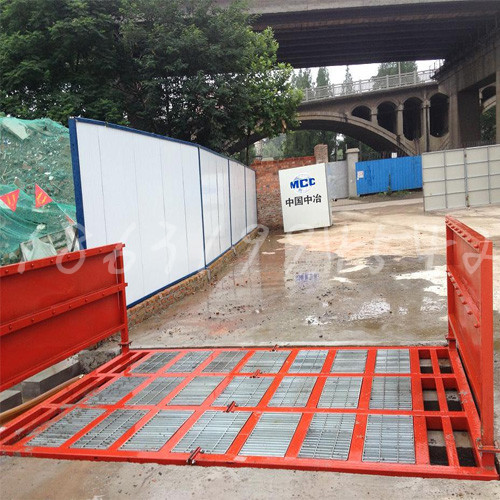 洗车槽建筑工地洗轮机冲洗运输车辆的过程|工地洗车槽